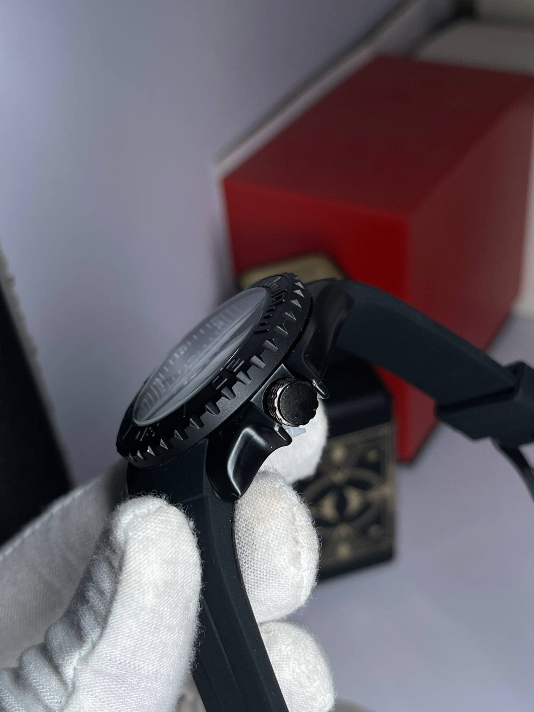 Seiko 5 Quartz Watch for Timeless Style and Precision — image 3